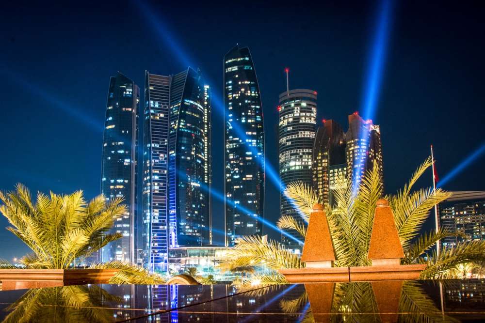 Nightlife in Abu Dhabi – 15 Best Nightclubs To Experience Abu Dhabi at Night