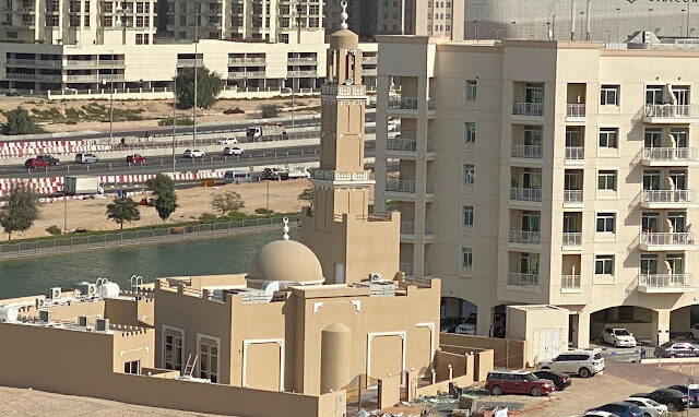 Liwan Lake Mosque